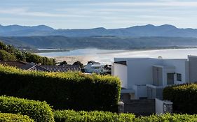 Seaviews From Arrowood